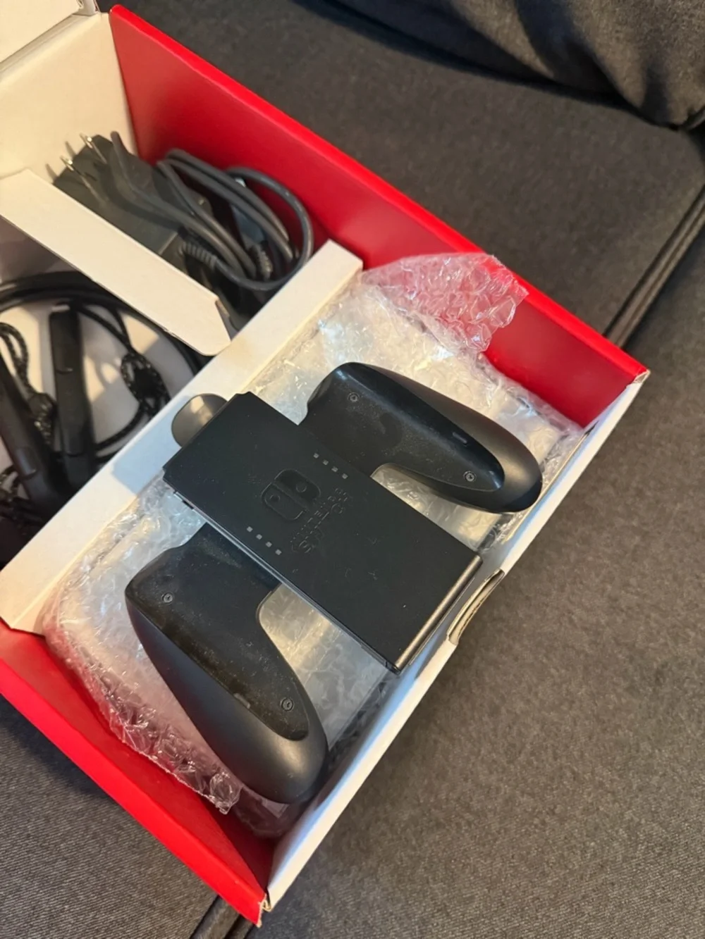 Nintendo Switch OLED Console with White Joy‑Con and White Dock 64 GB